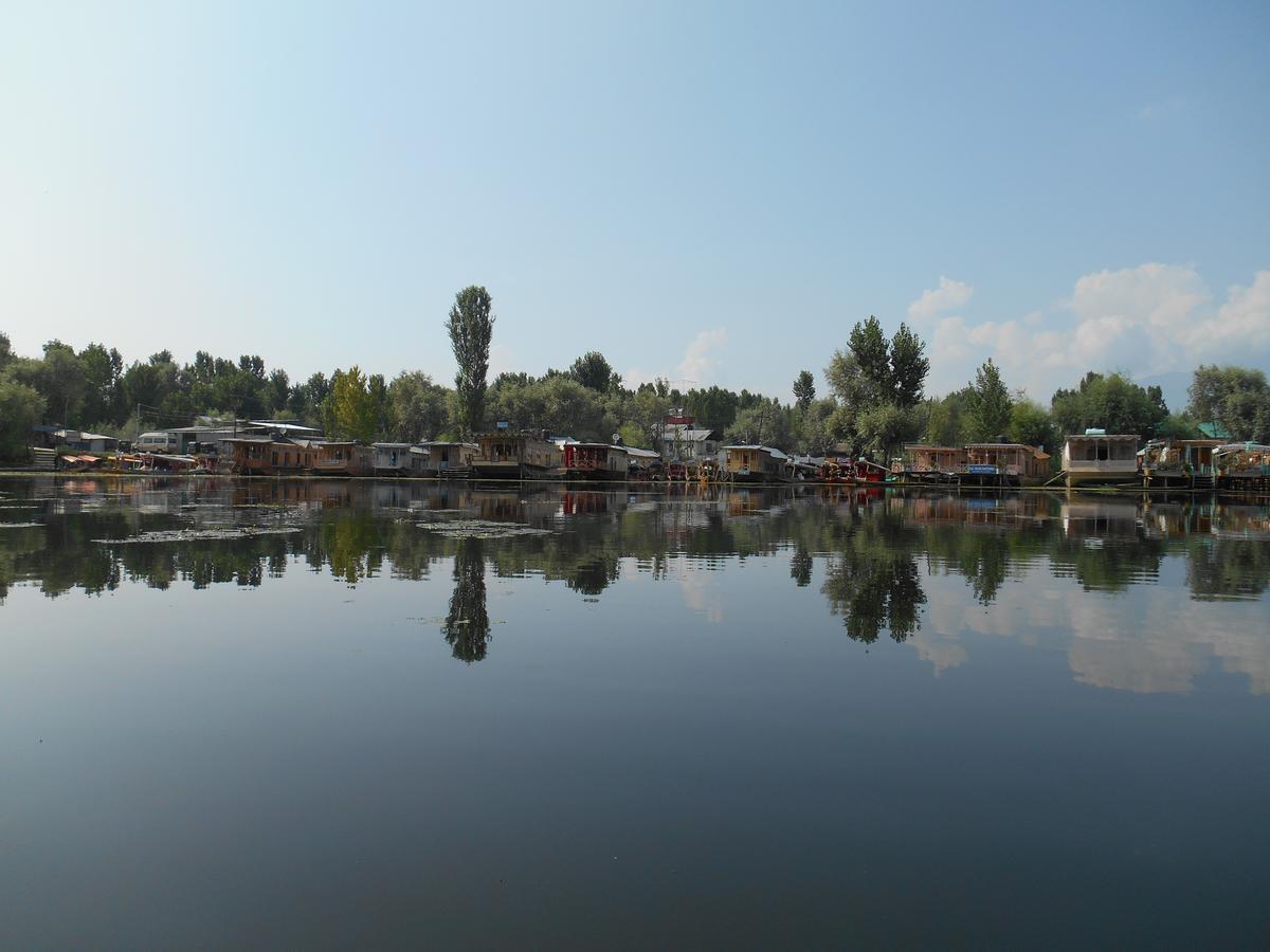 Srīnagar Houseboat Dunhill B&B 외부 사진