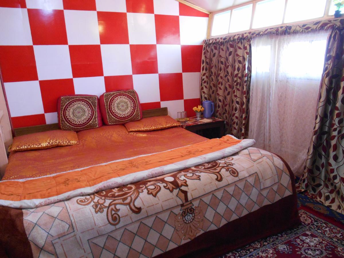 Srīnagar Houseboat Dunhill B&B 외부 사진