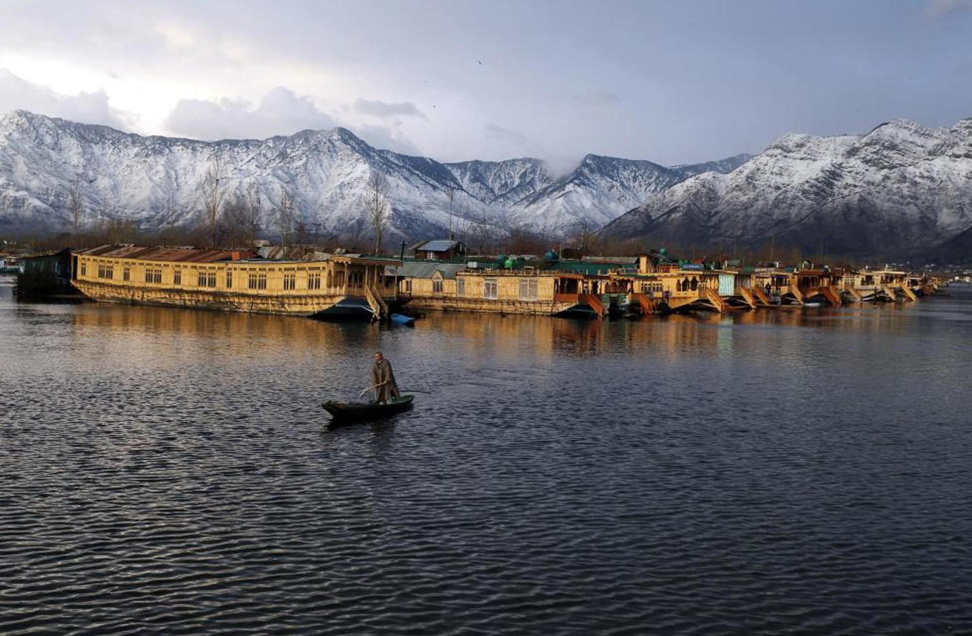 Srīnagar Houseboat Dunhill B&B 외부 사진