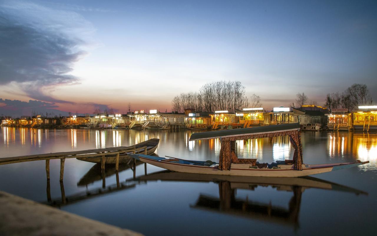 Srīnagar Houseboat Dunhill B&B 외부 사진